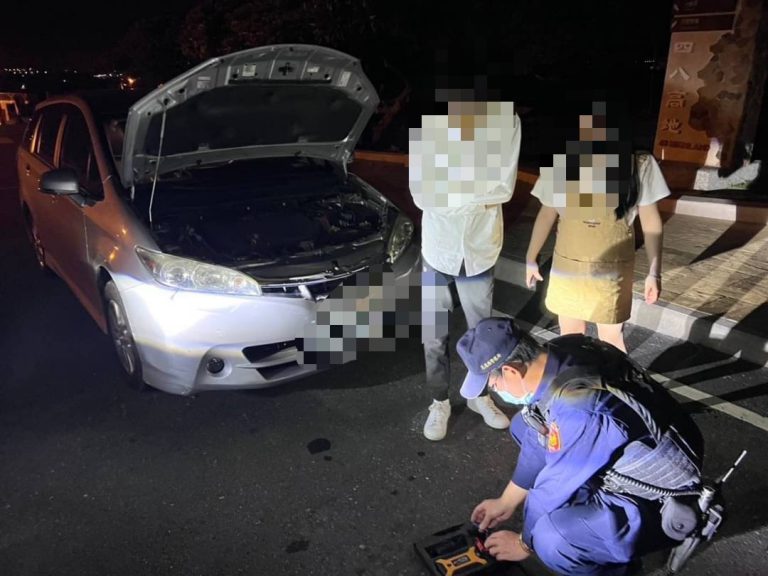 車輛未發動使用車內燈 汽車沒電花警即刻協助缩略图