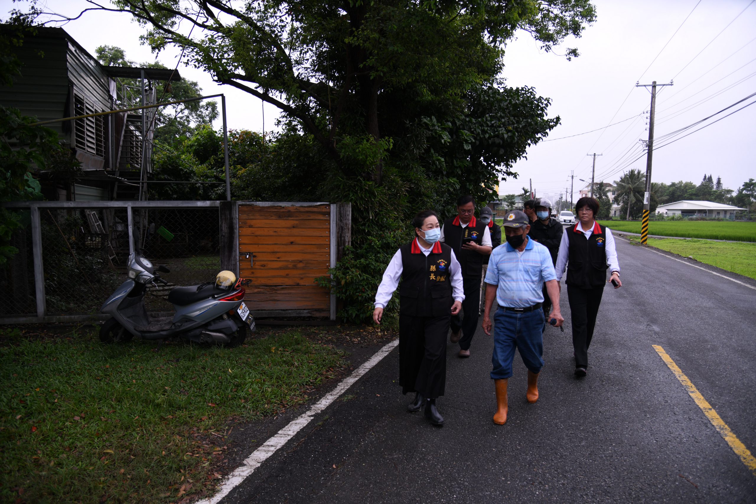 【徐榛蔚現地會勘吉安鄉農路用地 保障農友鄉親交通安全】缩略图