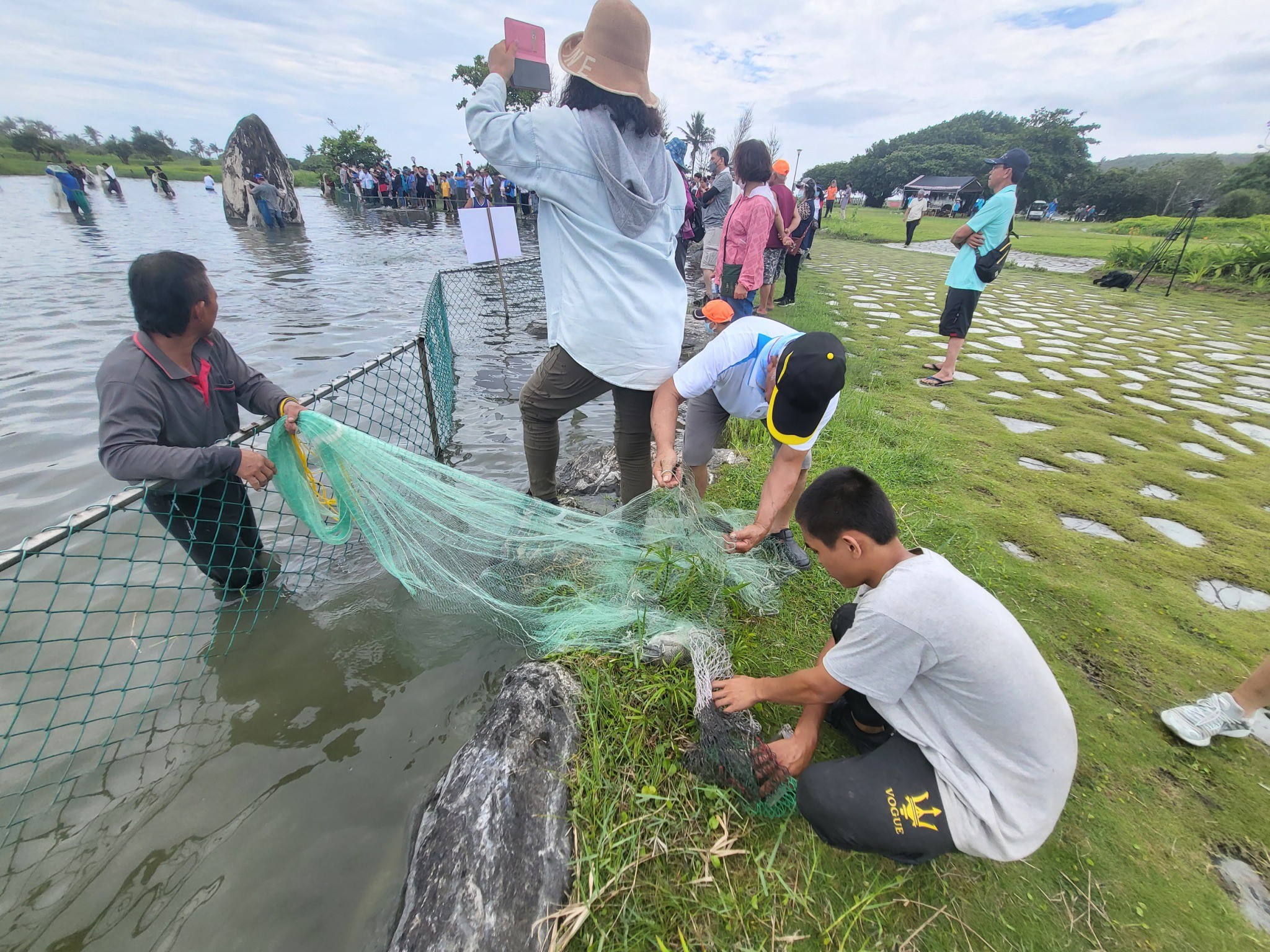 【吉安鄉辦理112年原住民阿美族聯合捕魚祭 游淑貞攜手部落族人尋回祖宗技藝原創技能】缩略图