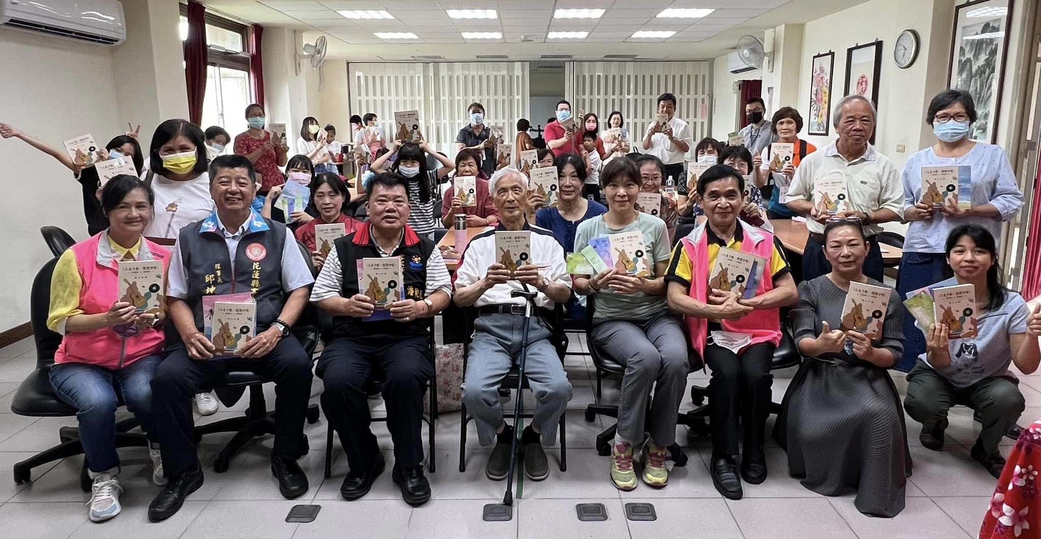【葉日松老師新書發表會帶你悠遊詩的桃花源客語詩的創作與吟誦】缩略图