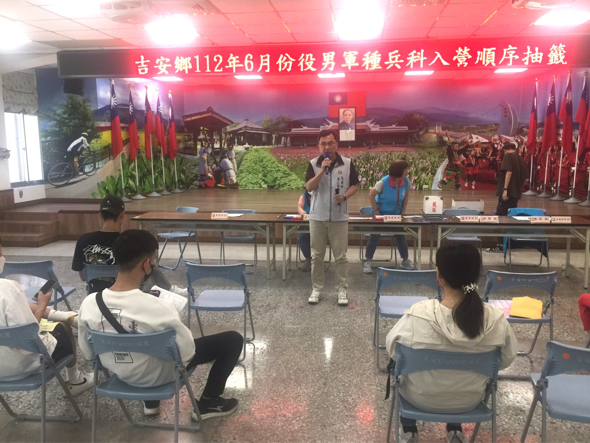 【花蓮縣軍人服務站役政服務宣導 搭起雙向交流橋樑 】缩略图