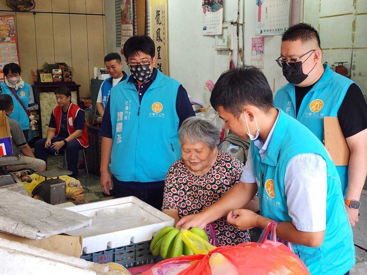 【把愛傳出去》菜販阿嬤年近八十仍獨撐家計 市公所集結各界挹注資源】缩略图
