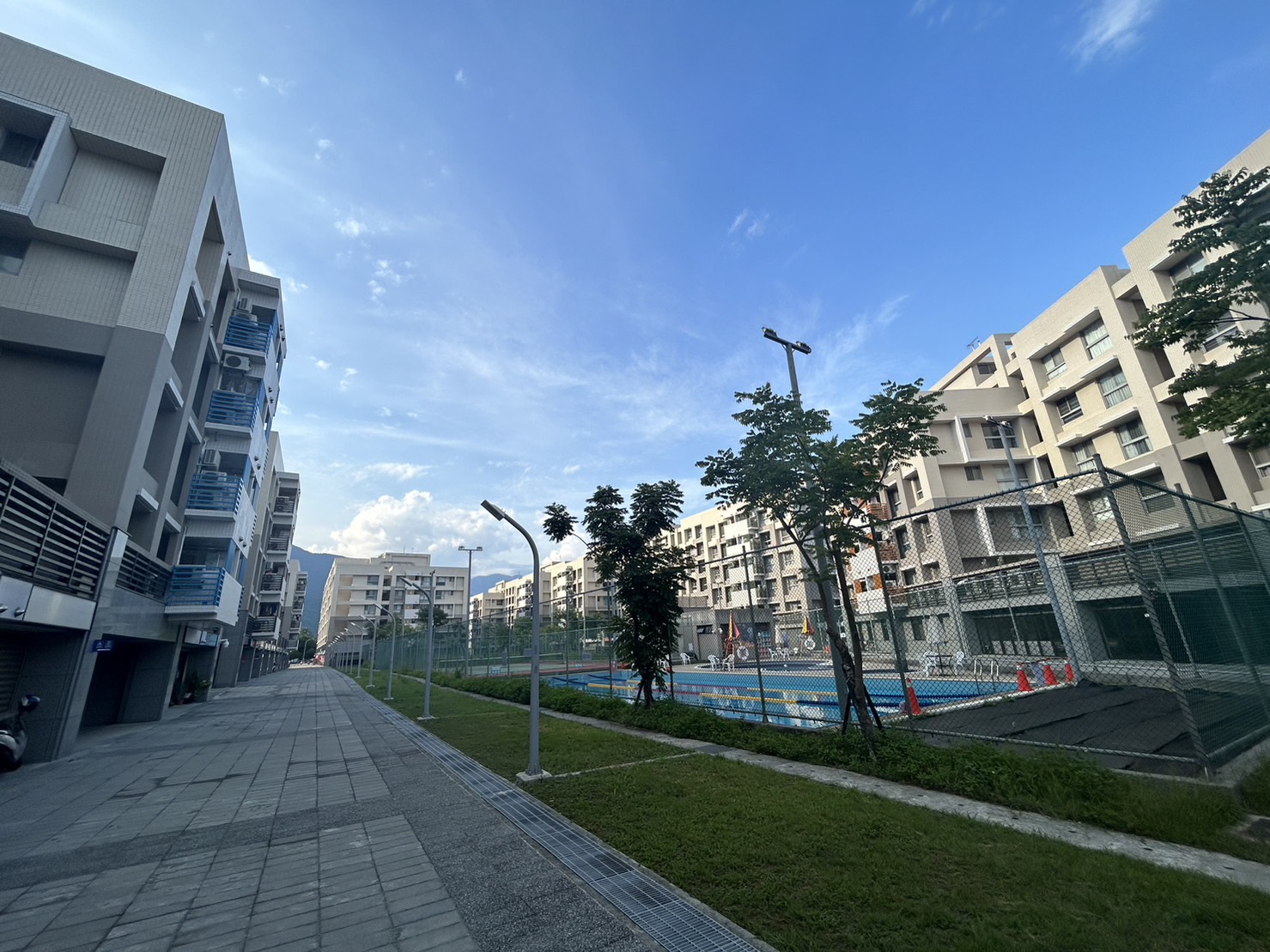 【花蓮縣青年安心成家住宅管委會舉辦假日市集活化運動空間 第一場次免場地費快快到青年住宅登記】缩略图