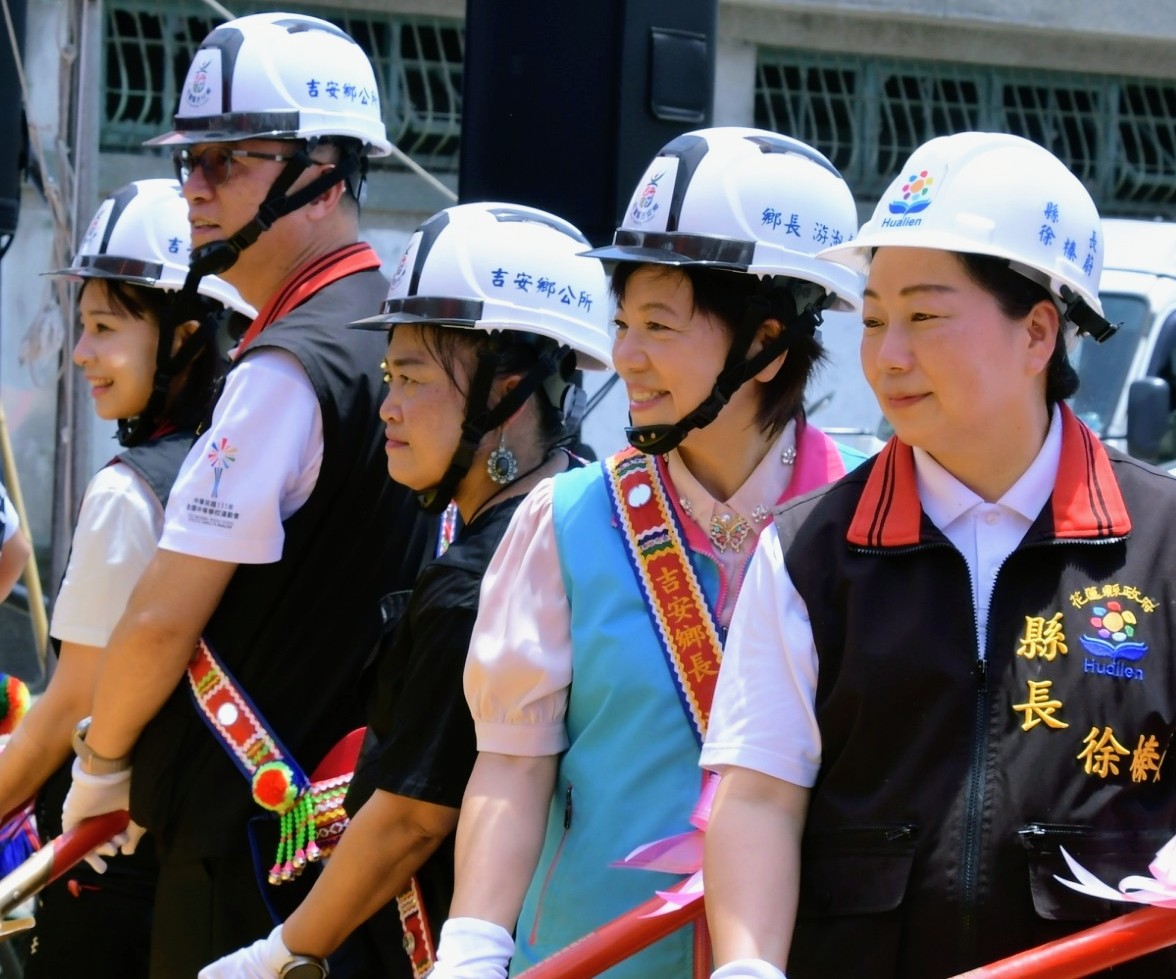 【徐榛蔚、游淑貞共構全方位縣鄉亮點建設 簿簿部落聚會所創意多元再造吉安新地標】缩略图