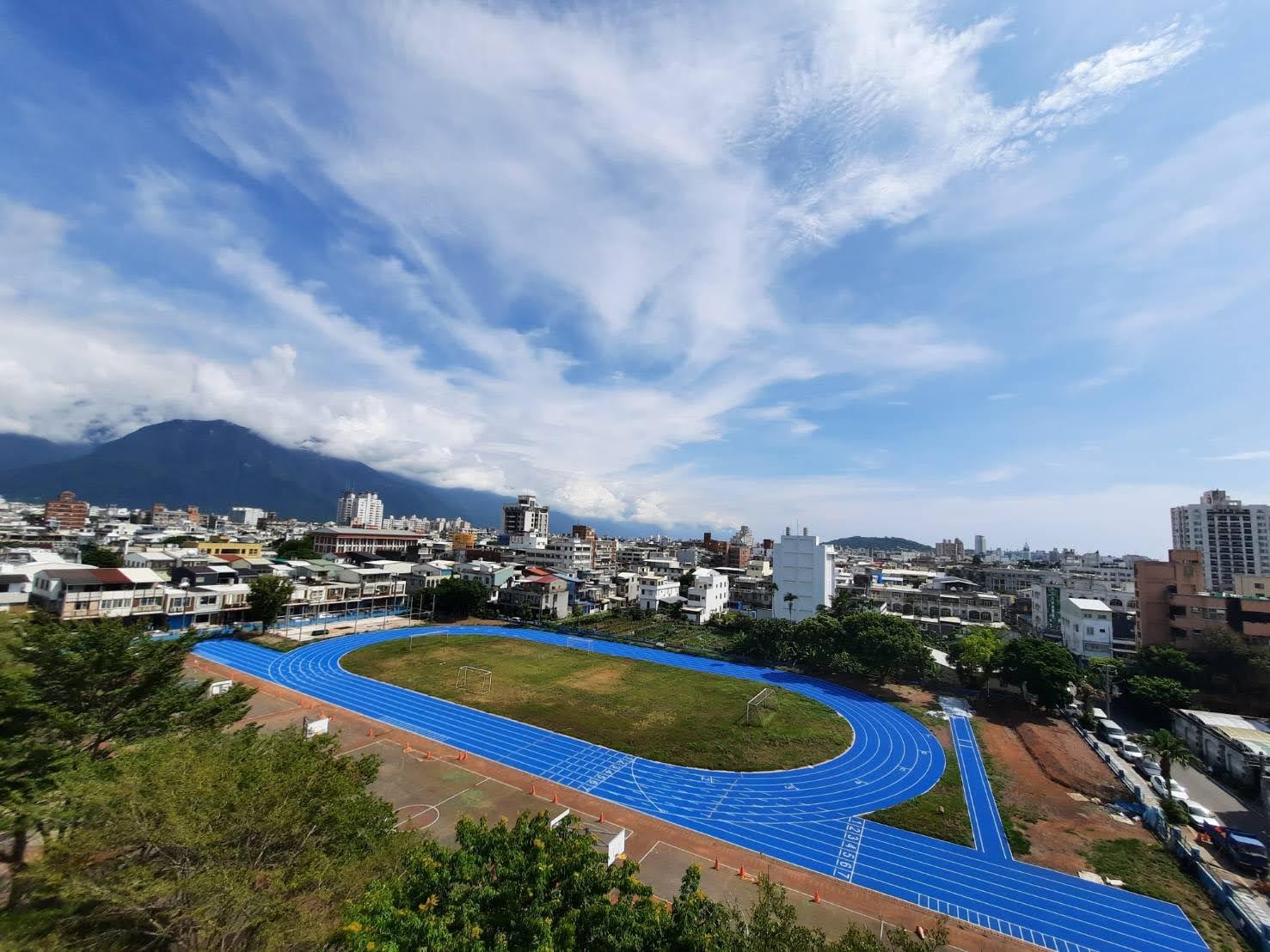 【徐榛蔚率縣府團隊爭取教育部1,811萬預算 整建萬寧國小等3校運動操場及周邊設施】缩略图