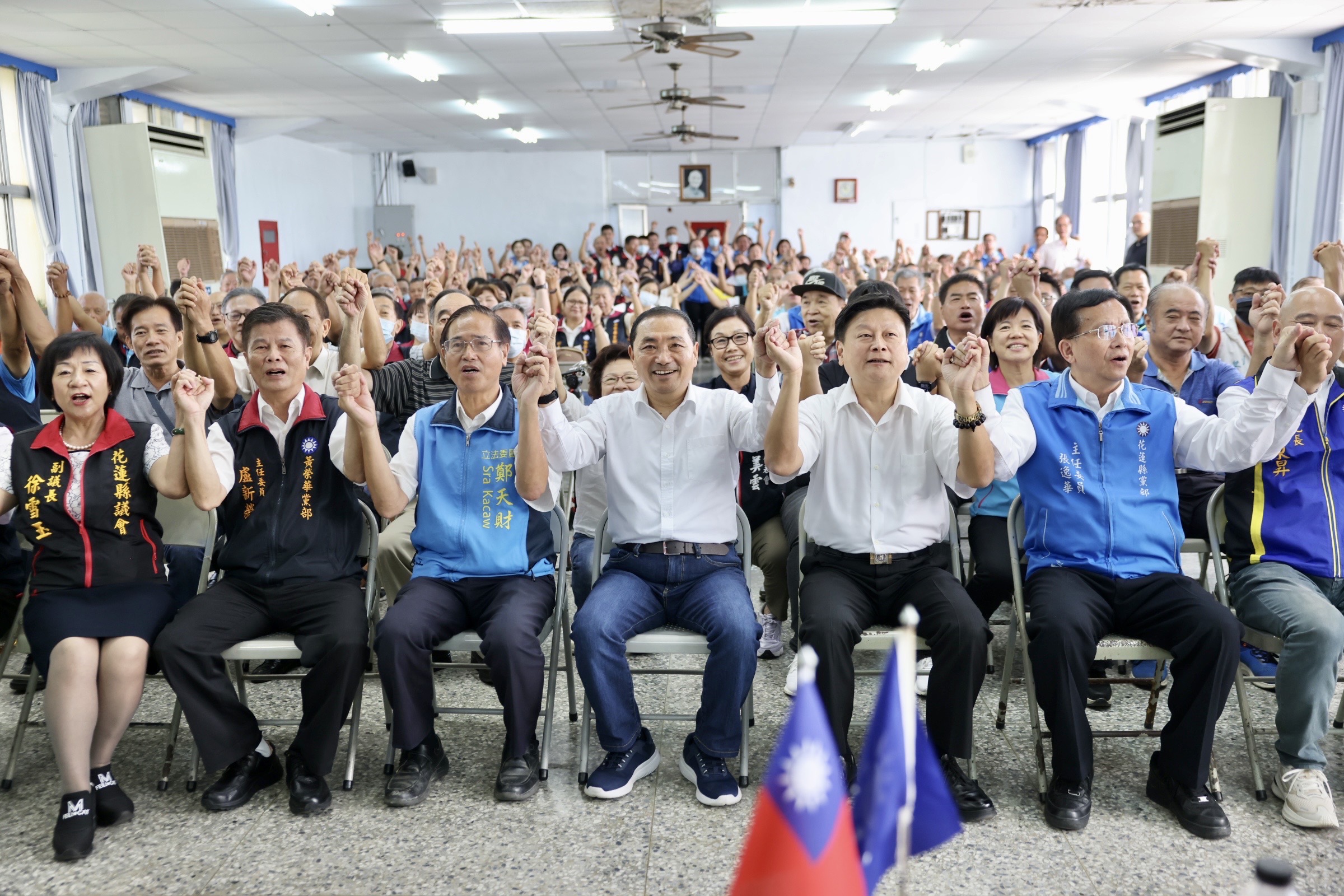 【侯友宜參加花蓮縣黨部暨黃榮華黨部委員聯席會報 地方團結高喊：全力支持侯總統守護台灣安全】缩略图