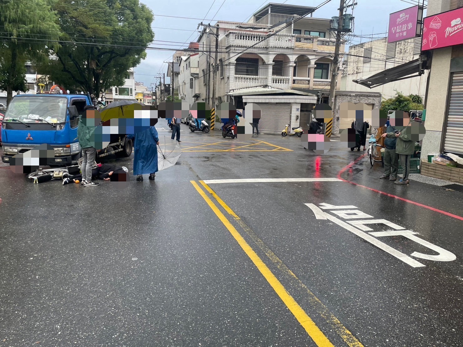 【傅崐萁宣布從12月30日00:00起「暫停一切選舉活動24小時」為車禍重傷命危的老太太祈福集氣】缩略图