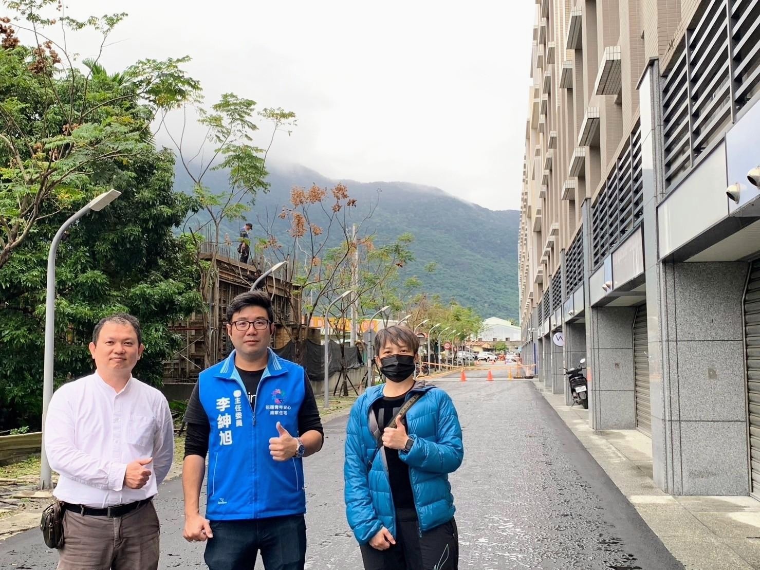 【青年住宅地磚及AC鋪設經花蓮縣政府協助與營造公司寬聯協調達成共識 以承擔為共同目標協助青宅永續宜居】缩略图