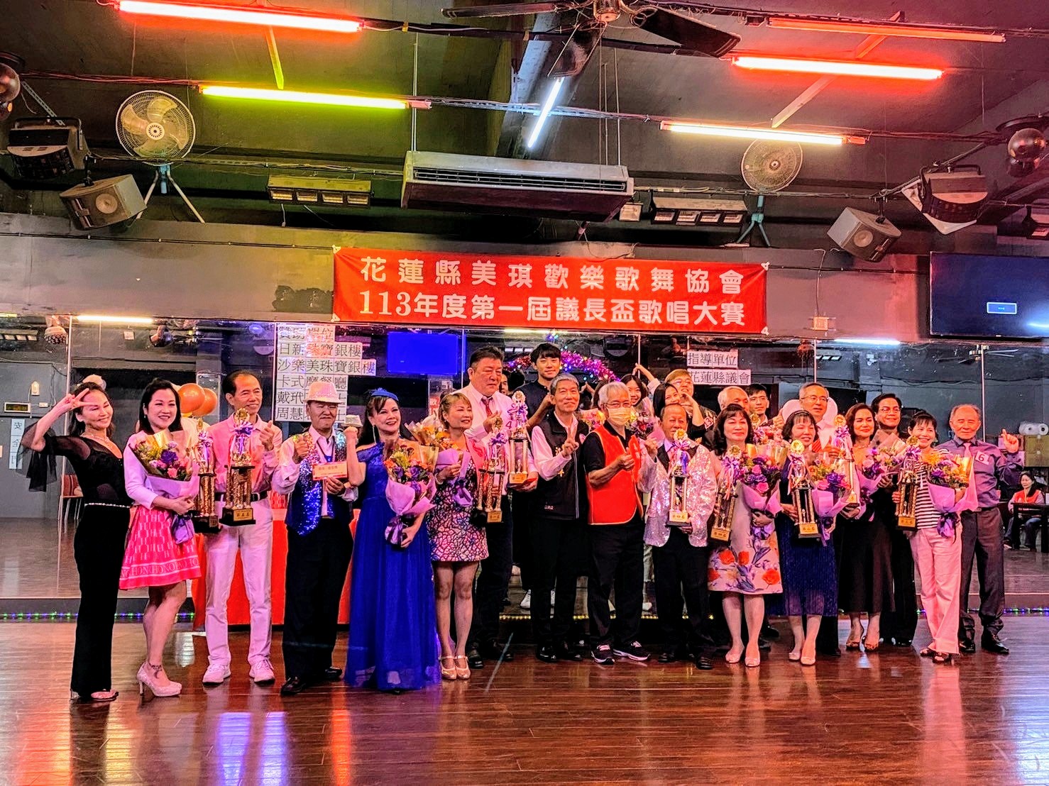 【第一屆議長盃情歌對唱比賽決賽名單出爐 參賽者以歌會友收獲滿滿】缩略图