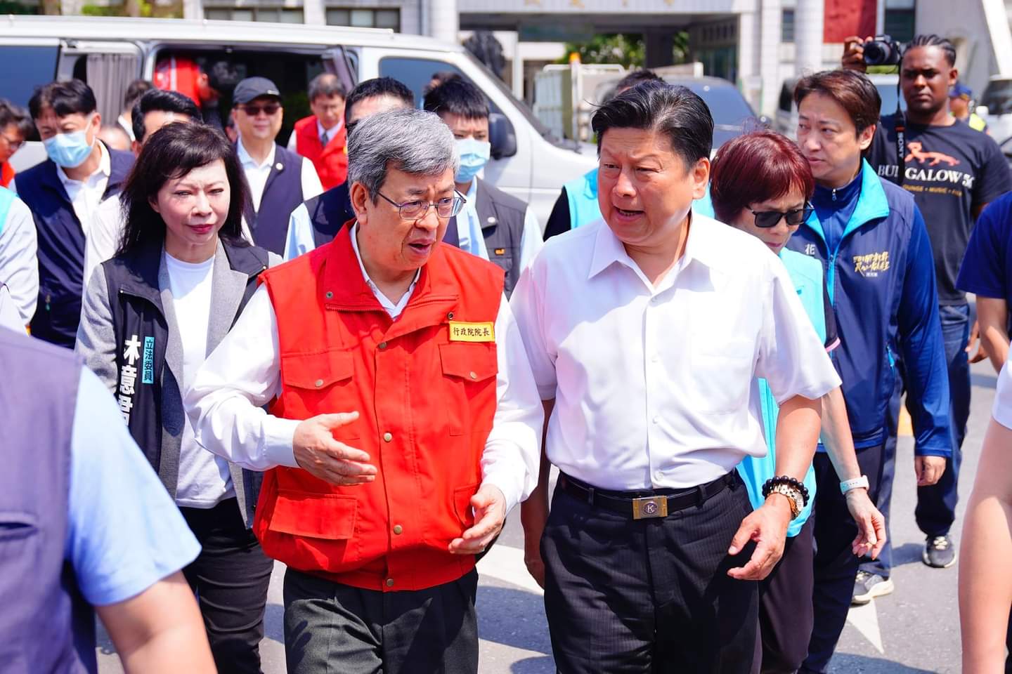 【陪同陳建仁院長勘災並慰問災民 傅崐萁：全力提供協助】缩略图