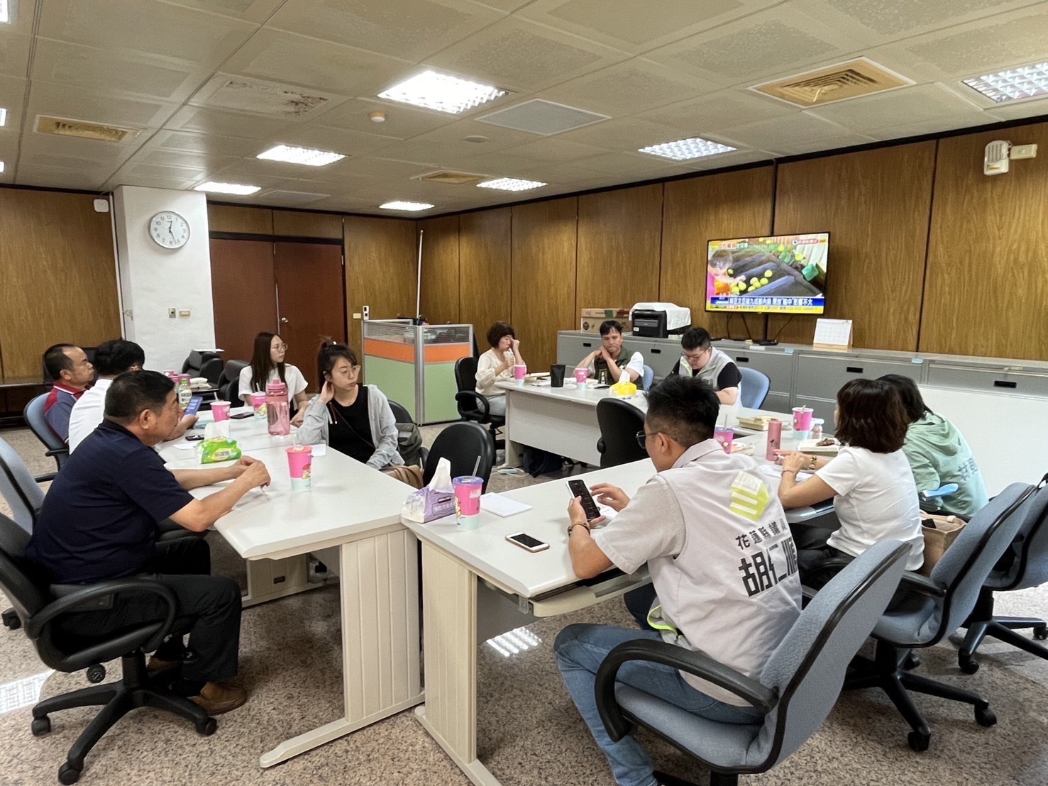 【花蓮縣議會民進黨團三大決議 要求縣府「苦民所苦」盡速完成災損查報勿再延遲】缩略图
