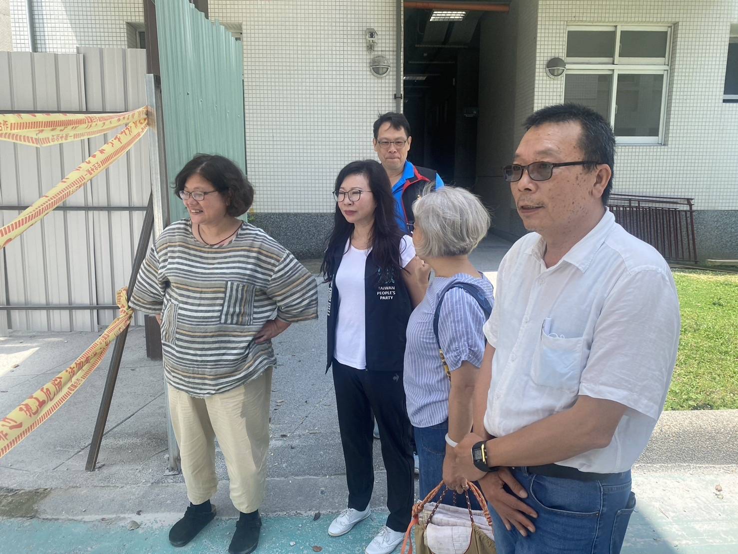 【立委林憶君勘查花蓮女中災情及慰問 】缩略图