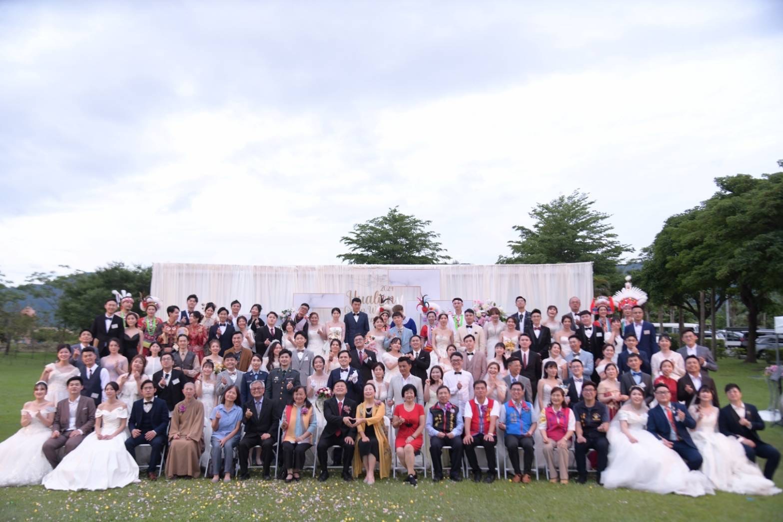 【113花蓮縣春季集團結婚  開啟幸福之鑰飛揚未來  徐榛蔚為新人獻上祝福】缩略图