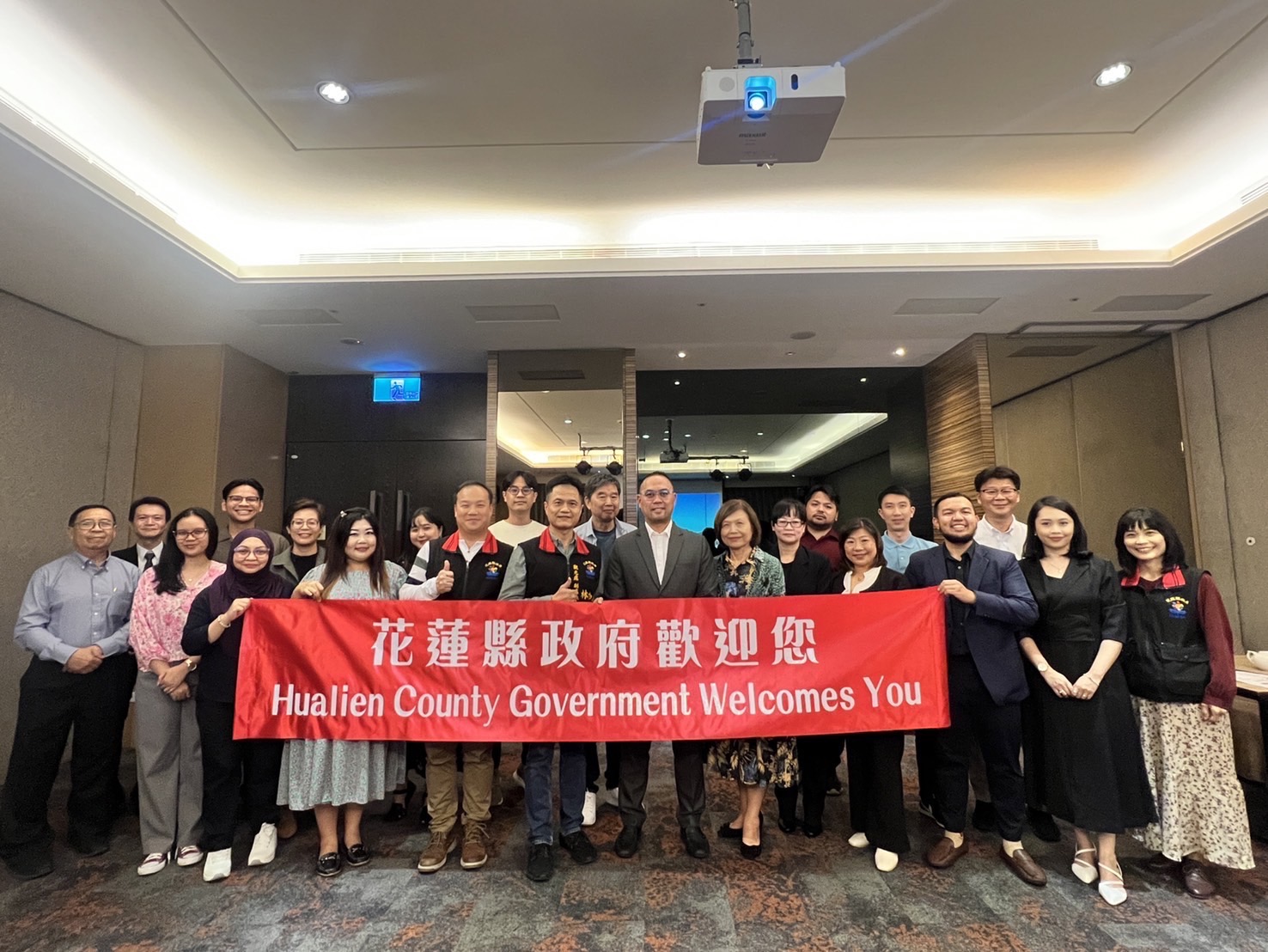 【花蓮縣政府與交通部觀光署共推花蓮國際觀光振興 邀請東馬來西亞及汶萊旅行業者及媒體訪花踩線永續遊】缩略图