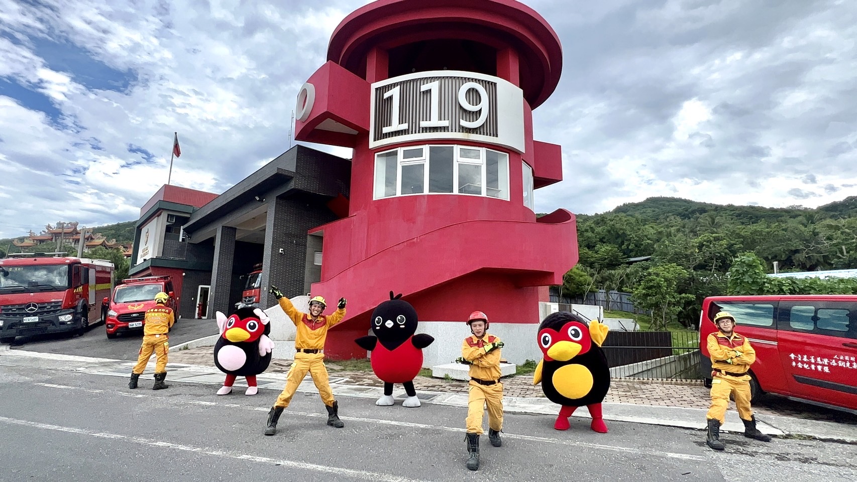 【超萌！花蓮紅面鴨、縣鳥朱鸝挑戰16蹲1天吸萬人點閱》今年暑假最強16蹲 花蓮19個珍珠景點歡迎闔家來玩】缩略图