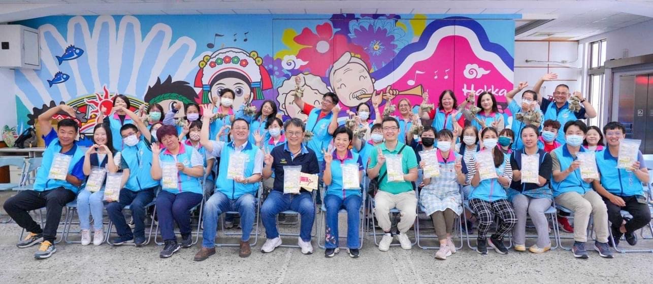 游淑貞陪同吉安公所團隊包粽 綑住默契綁出服務共識好滋味缩略图