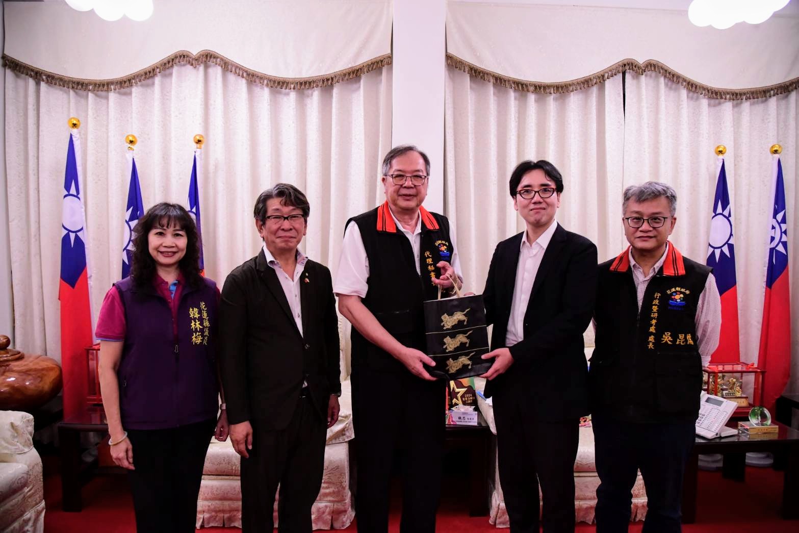 【日本全國日台議員友好協議會快閃花蓮 為震後復建給予支持 】缩略图