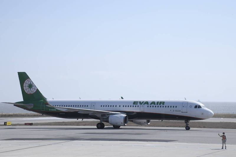 北花鐵、公路受阻 花蓮縣政府爭取海運及航空應援機制   7/28至7/30新臺馬投入疏運、立榮航空7/26、27增開航班缩略图
