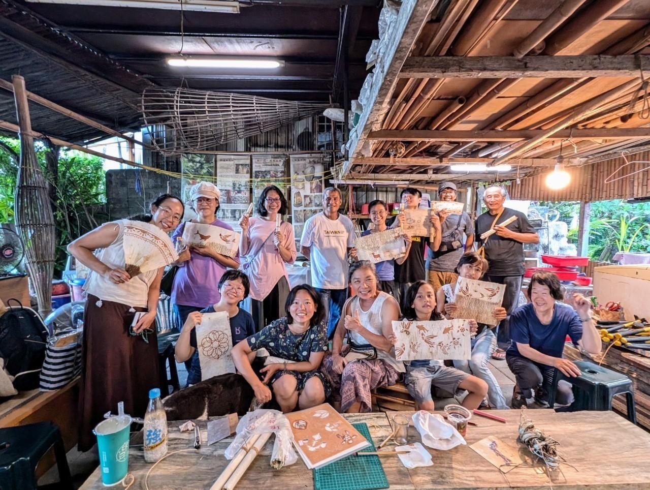 【知卡宣農村自然療癒體驗正夯 本週六日(8/10-11)麻線背帶、柴魚章魚燒及創意盆栽親手做最有趣】缩略图