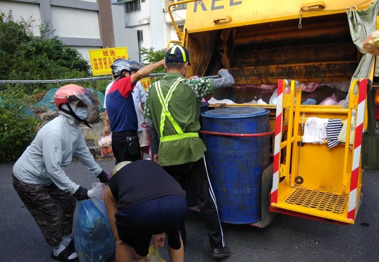 【颱風停滯不前吉安努力大步支援 游淑貞率公務團隊24小時不打烊】缩略图