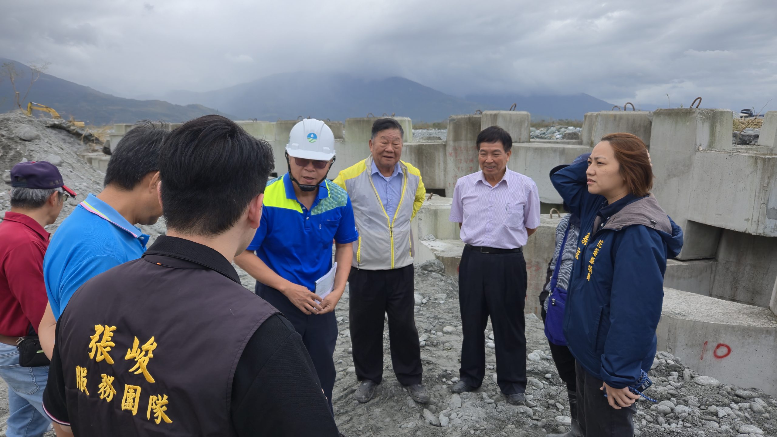 【張峻議長關心馬太鞍溪堤防搶修進度 九河分署預計10日完工】缩略图