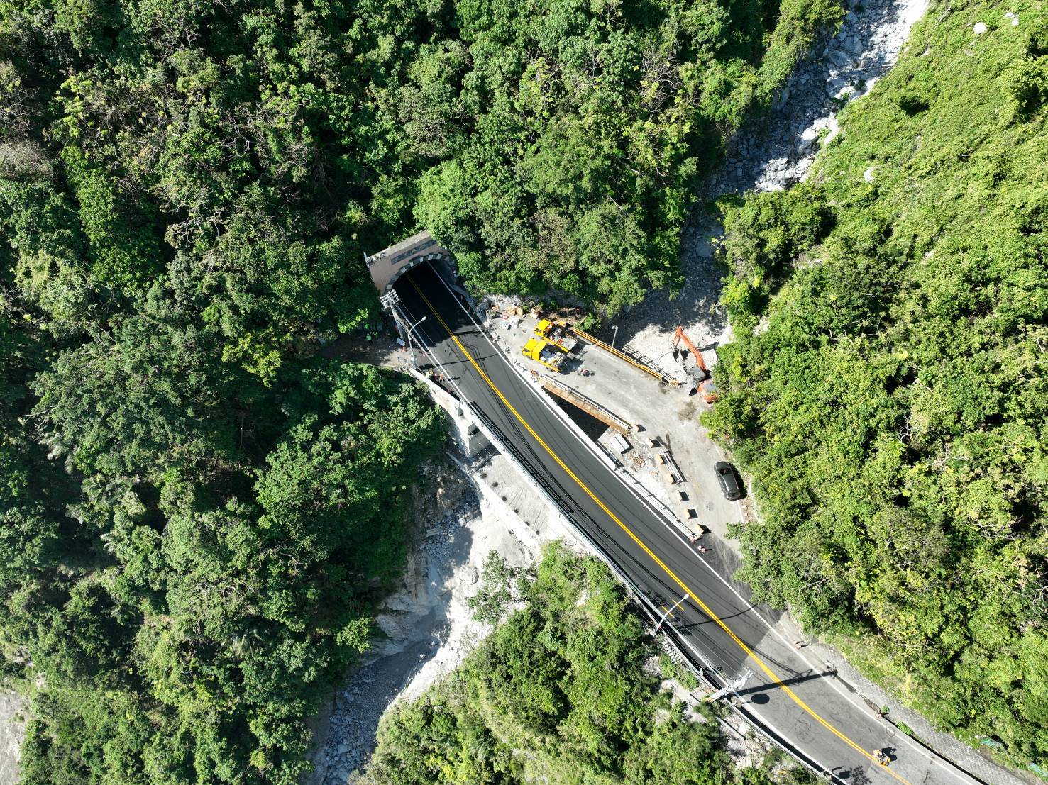 【台9線158K+600下清水橋原址重建工程提前於12月19日18時開放雙向通行 同時取消台9線和仁~崇德路段平日管制通行限制】缩略图
