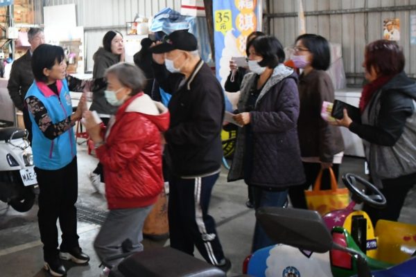 【游淑貞增額4640張加倍券發送 炒熱吉安鄉傳統市場買氣迎新年】缩略图