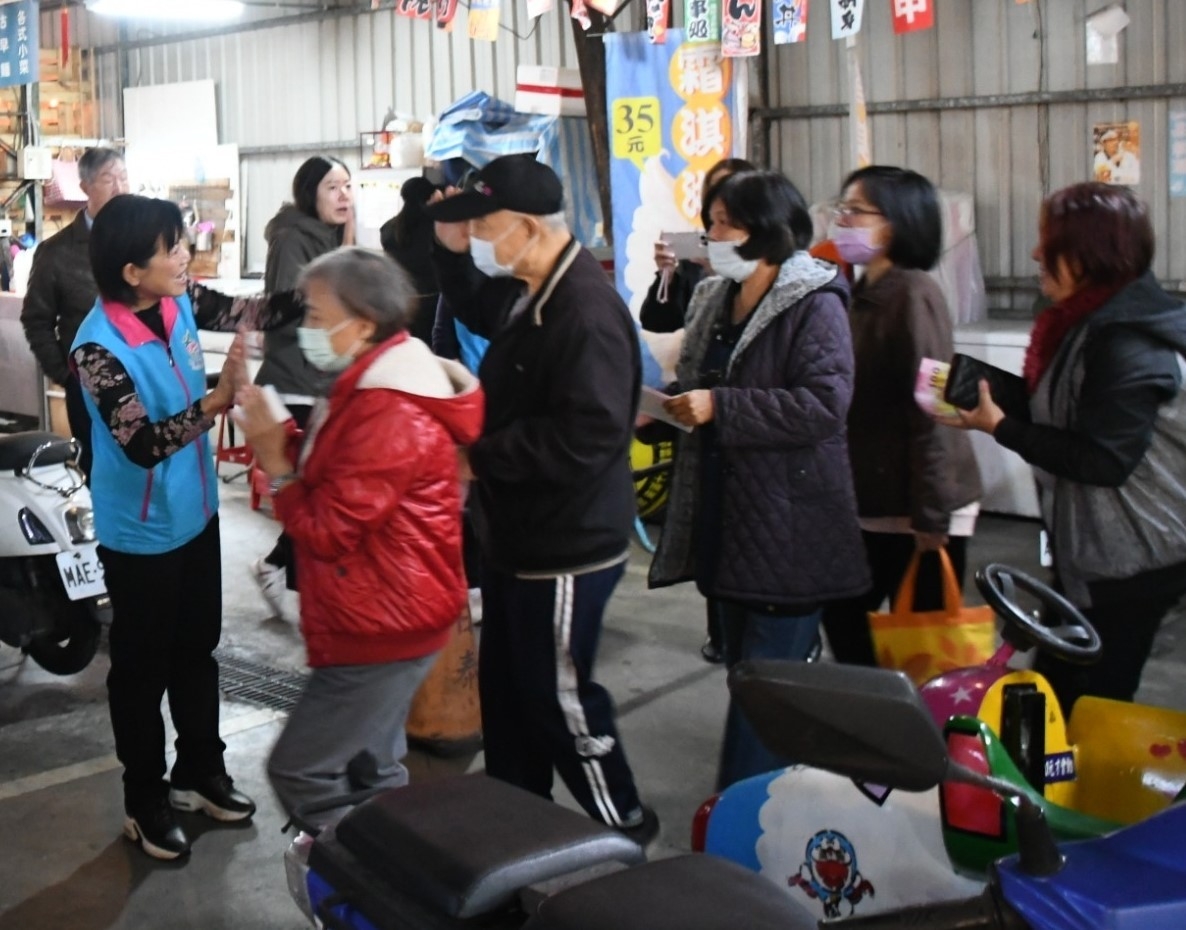 【游淑貞增額4640張加倍券發送 炒熱吉安鄉傳統市場買氣迎新年】缩略图