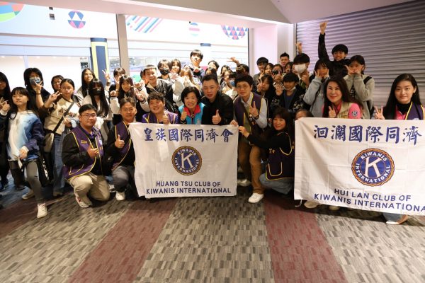 【游淑貞邀觀「台灣超人」公益電影 皇族、洄瀾同濟會正能量贊助辦理】缩略图