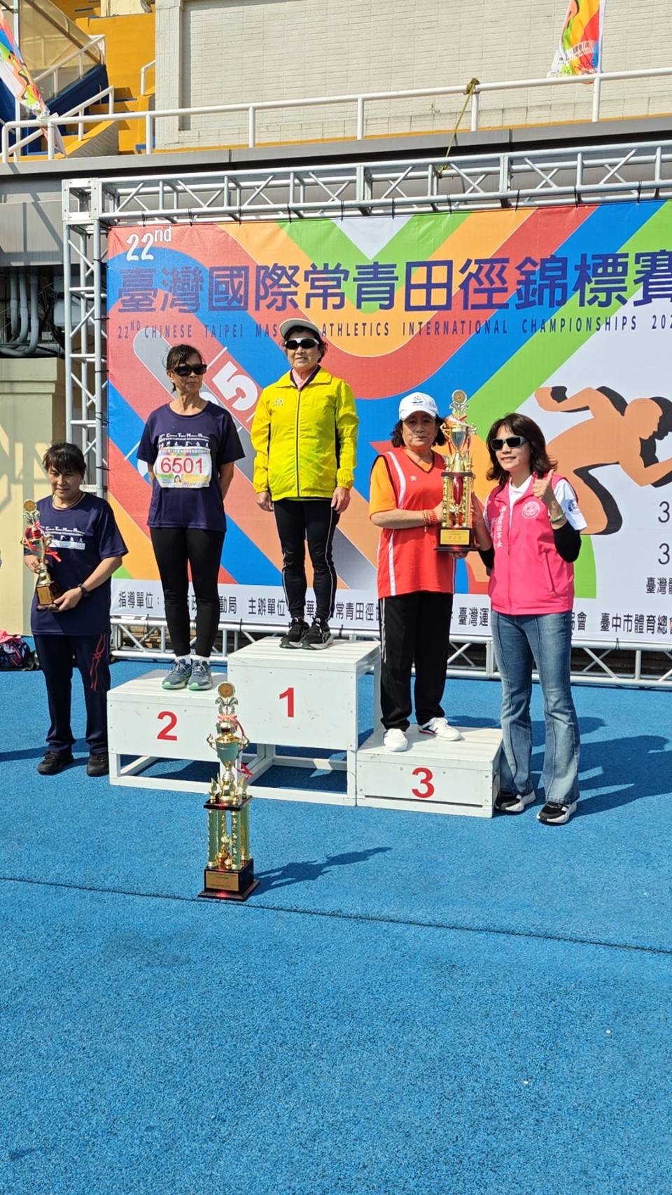 【叫伊第一名》臺灣國際常青田徑賽 花蓮選手破大會及全國紀錄】缩略图