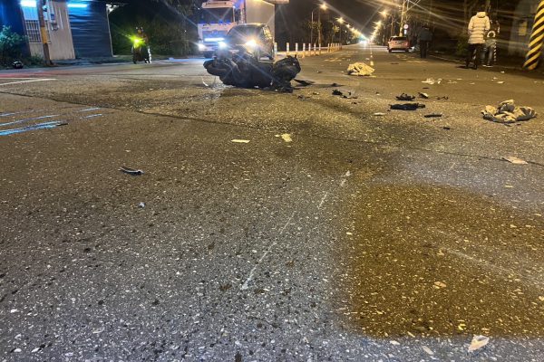 [吉安警迅速處理路口交通事故 兩人傷重送醫呼籲切勿闖紅燈】缩略图