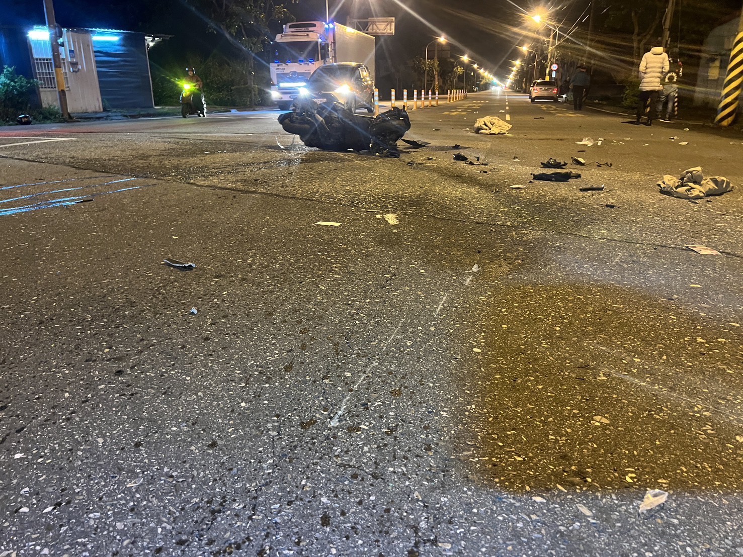 [吉安警迅速處理路口交通事故 兩人傷重送醫呼籲切勿闖紅燈】缩略图