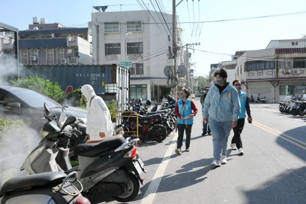 【花蓮市嚴防蚊蠅蟲害 魏嘉彥視察噴藥消毒工作】缩略图