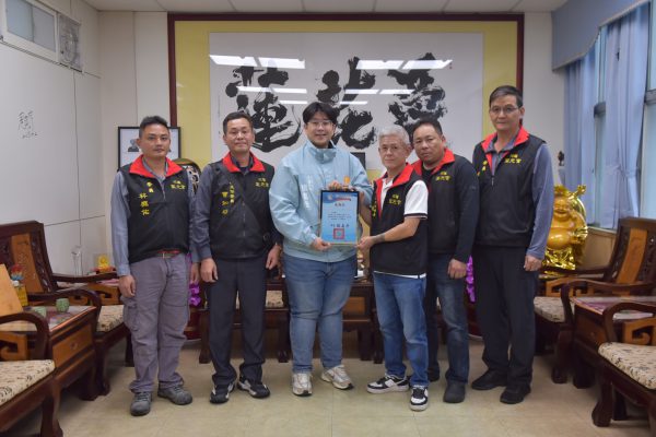 【聖元宮捐百公斤白米助實物銀行 魏嘉彥感謝大愛】缩略图