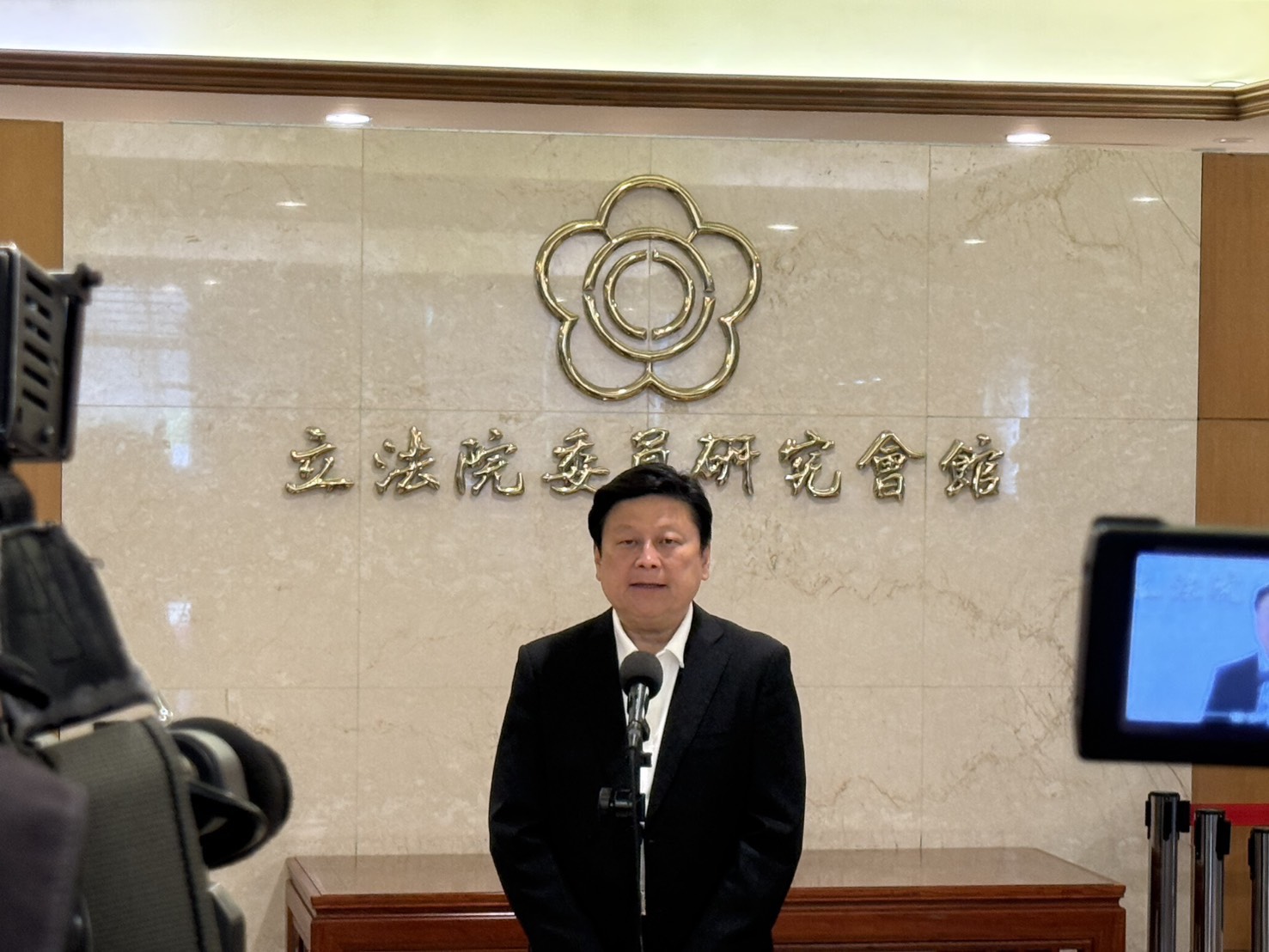 【陸配補件風暴 傅崐萁要求政府條列式公告 人民有所依循】缩略图