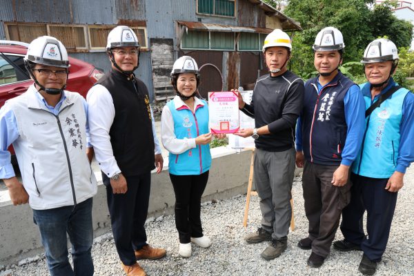【游淑貞克服南昌村違建闢道路 吉安鄉代會協力完善基礎建設】缩略图