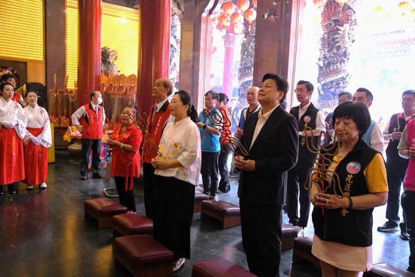 【天上聖母聖誕千秋 徐榛蔚偕信眾參香祈福】缩略图