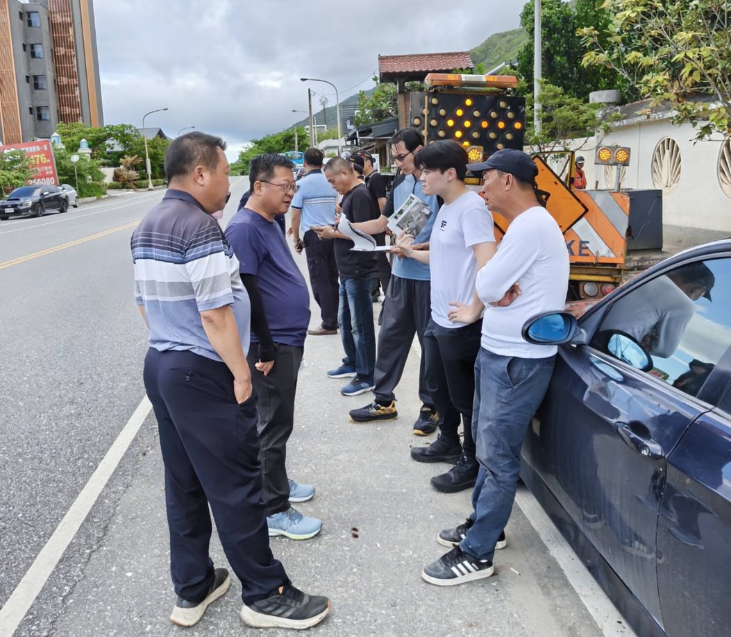 【台11線鹽寮路段積水影響通行安全案  公路局說明並甩鍋尚需與縣政府、地方公所及承租人等協議】缩略图