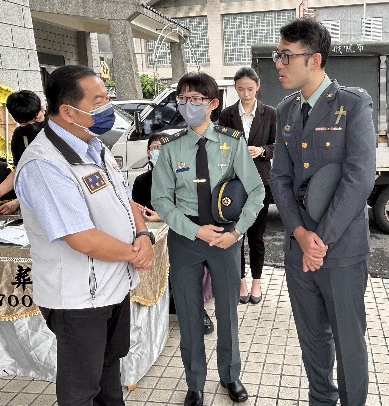 【官兵親屬辭世情難捨 花蓮軍人服站送上關懷與追思】缩略图