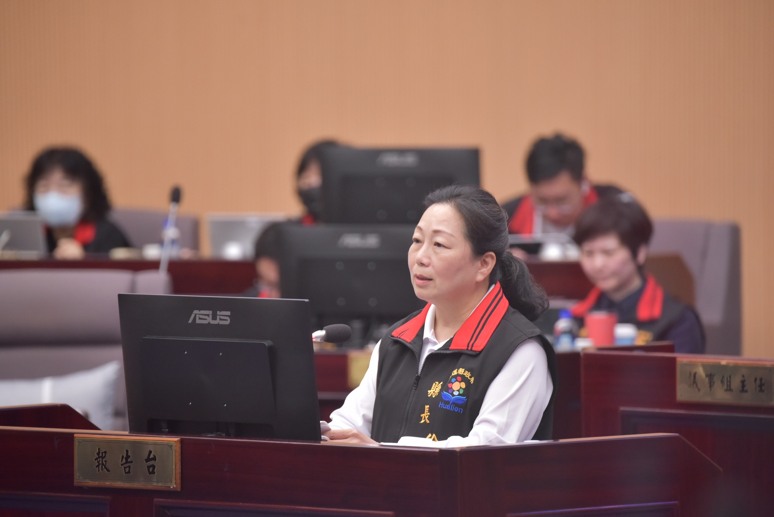 【再批中央片面刪減補助款違法亂紀 徐榛蔚重申：不惜舉債穩定基層收入、弱勢補助】缩略图
