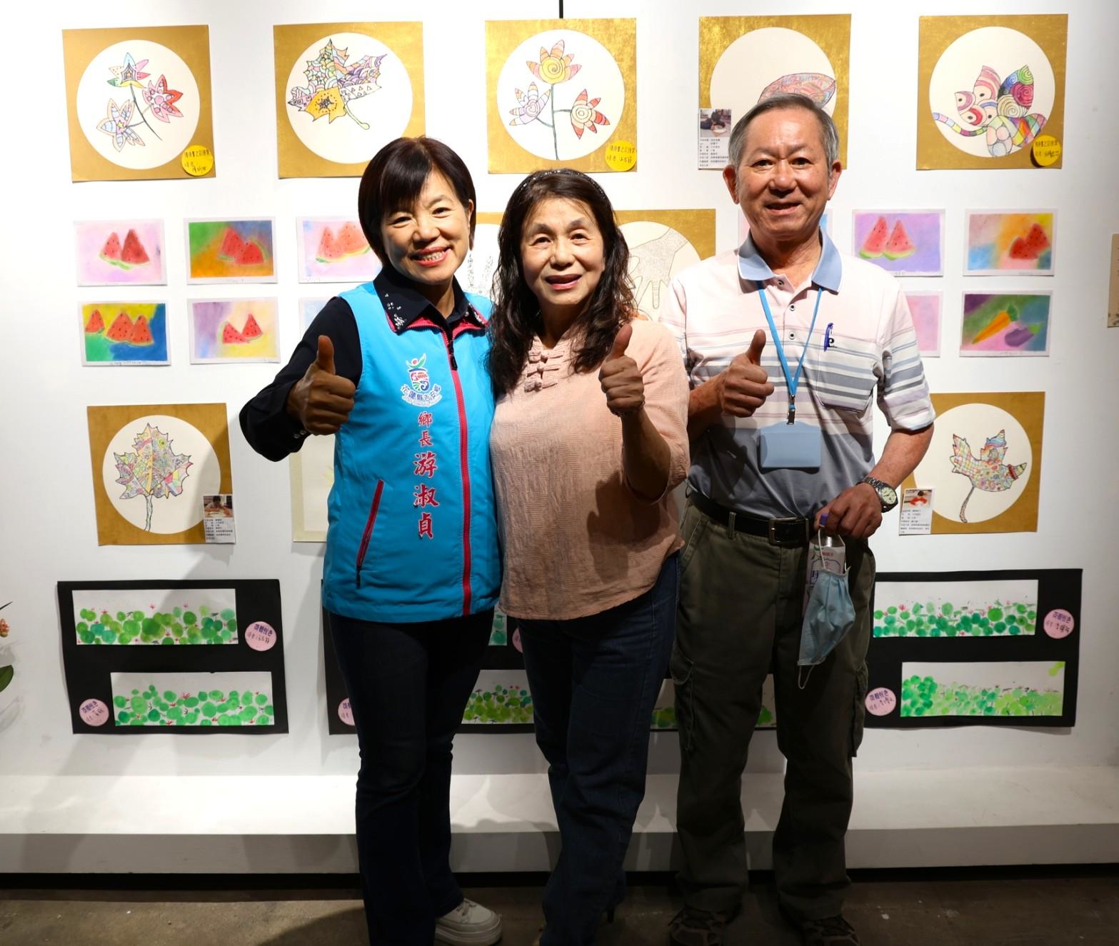 【墨墨情懷》曾鴛鳳師生百幅書畫聯展 吉安鄉好客藝術村9歲至94歲藝文展】缩略图