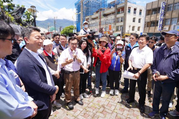 【民進黨５年承諾一場空 人民怒吼：不要欺負花蓮人】缩略图
