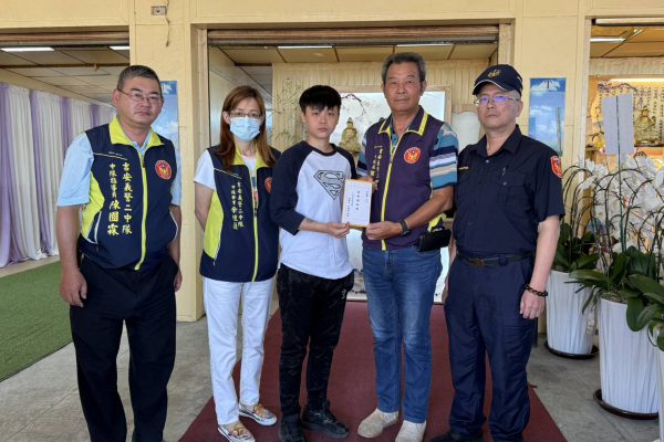 【吉安警偕吉安義警第二中隊捐助棺木及骨灰罈資助弱勢家庭】缩略图