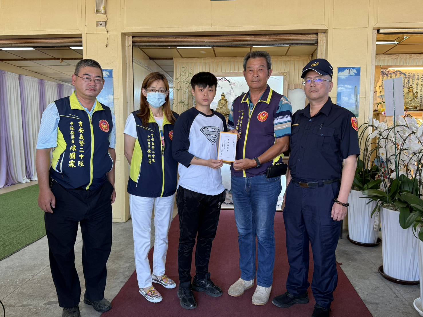 【吉安警偕吉安義警第二中隊捐助棺木及骨灰罈資助弱勢家庭】缩略图