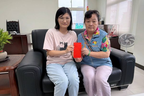 【曾淑懿感謝鄉親捐款火災戶 水火無情 人間有情 】缩略图