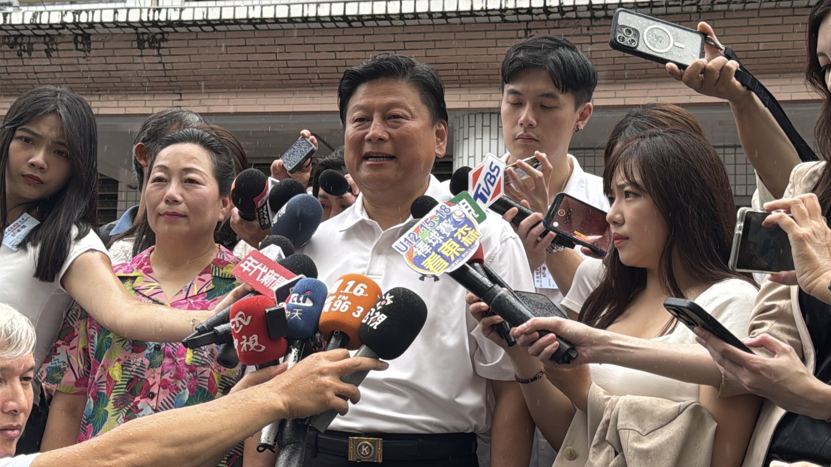 【傅崐萁與徐榛蔚投票表達心聲 盼社會回歸祥和團結】缩略图