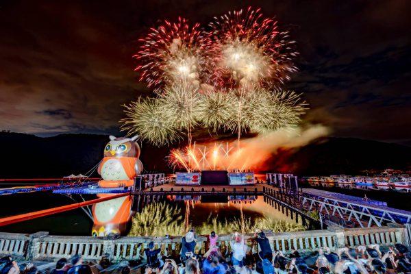 【2025花蓮FUN暑假歡樂閉幕 五大水上免費設施、創意表演、星空煙火秀閃耀鯉魚潭 明年夏天再相見】缩略图