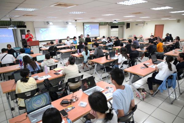 【北花蓮AI共GO吉安數位向下扎根 游淑貞伴親子共學體驗新科技魅力】　缩略图