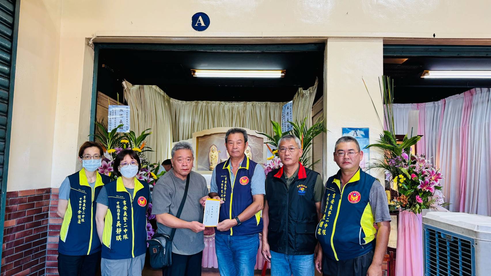 【吉安警偕吉安義警第二中隊關懷弱勢 善助鄭老太太圓滿後事】缩略图