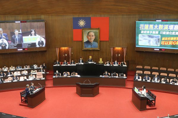 【馬太鞍溪堰塞湖淹入光復市區 林憶君：不要一再漠視花蓮居民早已發出的求救訊號】缩略图